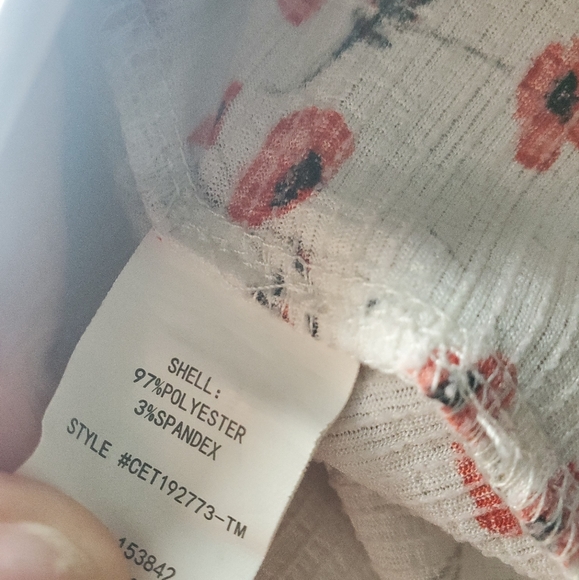 Mellody Smocked Top medium - Picture 7 of 8